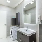 Lovely & * بودابست