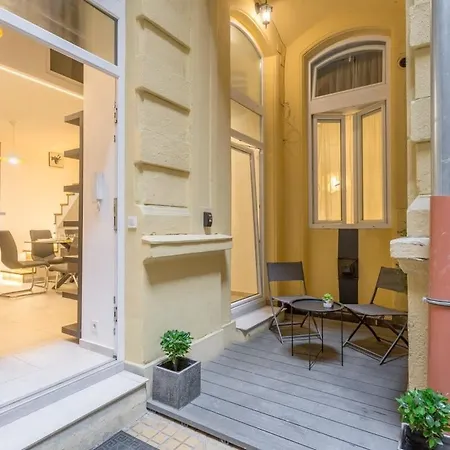 Lovely & * 布达佩斯