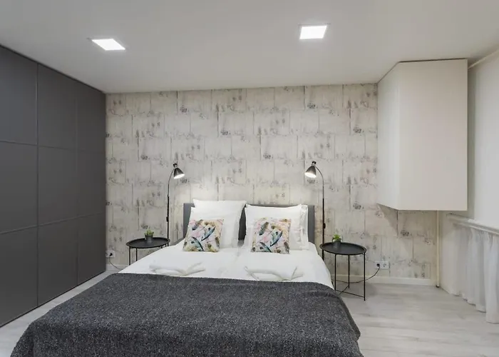Lovely & Apartman *